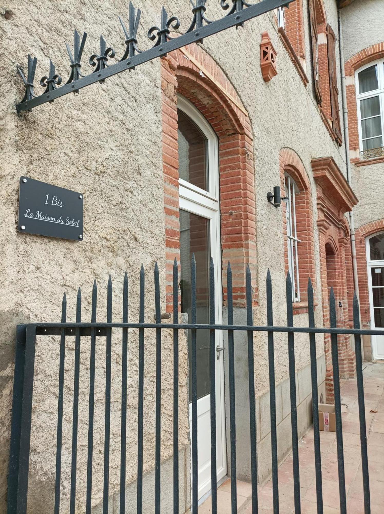 La Maison Du Soleil LʼIsle-Jourdain المظهر الخارجي الصورة